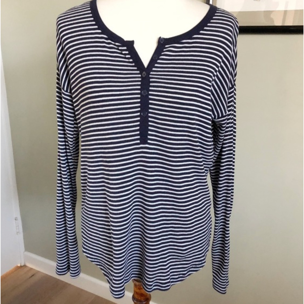 GAP  blue and white stripe long Sleeve Thermal M